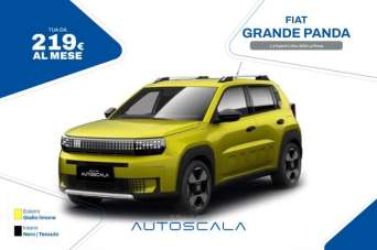 FIAT Grande Panda Elettrica/Benzina 2026 usata, Napoli