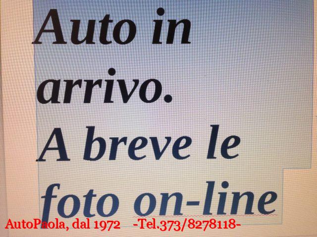 VOLKSWAGEN T-Roc Diesel 2023 usata, Verona foto