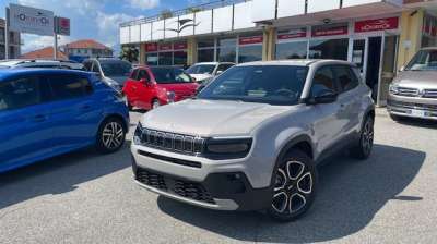JEEP Avenger Elettrica/Benzina 2026 usata, Italia