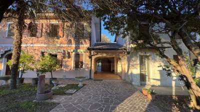 Vendita Pentavani, Mirano