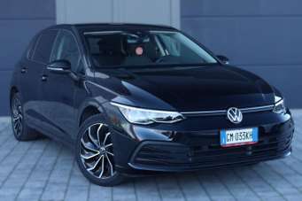 VOLKSWAGEN Golf Elettrica/Benzina 2022 usata, Piacenza