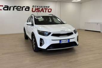KIA Stonic Benzina/GPL 2022 usata, Latina