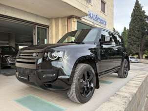 LAND ROVER Defender Elettrica/Diesel 2024 usata, Brindisi