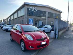 TOYOTA Yaris Benzina 2010 usata, Milano