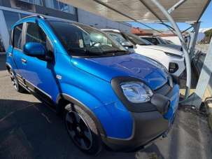 FIAT Panda Cross Elettrica/Benzina 2025 usata, Torino