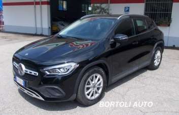 MERCEDES-BENZ GLA 200 Diesel 2021 usata, Modena