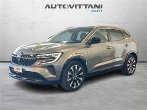 RENAULT Austral Elettrica/Benzina 2023 usata, Como