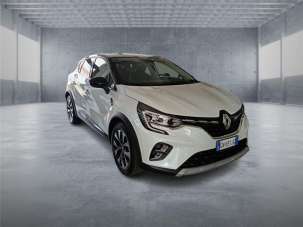 RENAULT Captur Elettrica/Benzina 2023 usata, Bari
