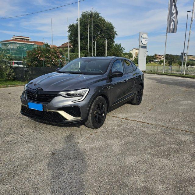 RENAULT Arkana Elettrica/Benzina 2023 usata, Pesaro e Urbino foto