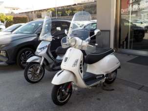 VESPA GTS 300 Super Benzina 2011 usata, Napoli
