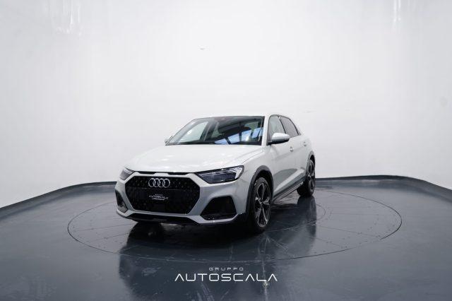 AUDI A1 Benzina 2025 usata, Napoli foto