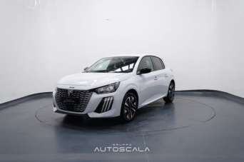 PEUGEOT 208 Elettrica/Benzina 2025 usata, Napoli