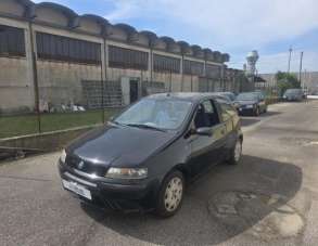 FIAT Punto Benzina 2002 usata, Padova