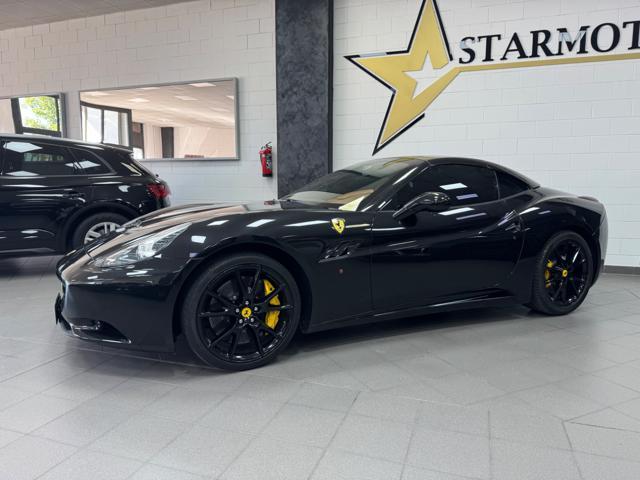 FERRARI California Benzina 2011 usata, Milano foto
