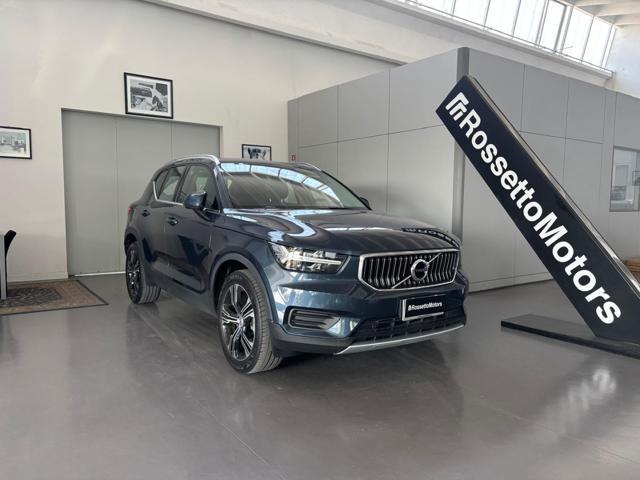 VOLVO XC40 Elettrica/Benzina 2022 usata, Italia foto