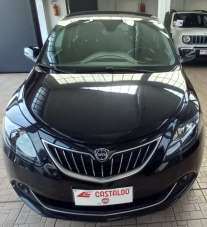 LANCIA Ypsilon Elettrica/Benzina 2023 usata, Torino