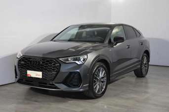 AUDI Q3 Diesel 2023 usata, Napoli
