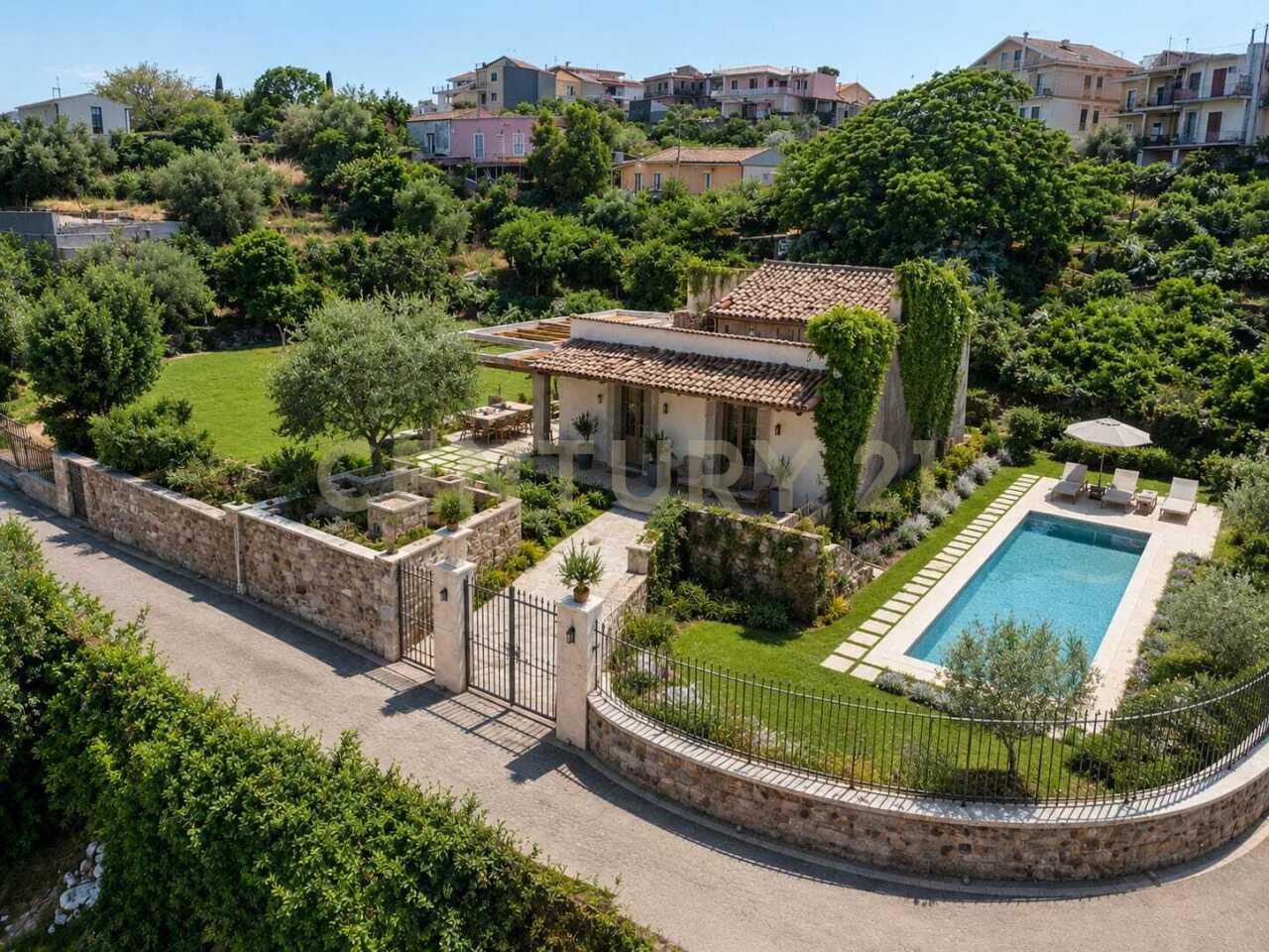 casa semindipendente in vendita ad Acireale