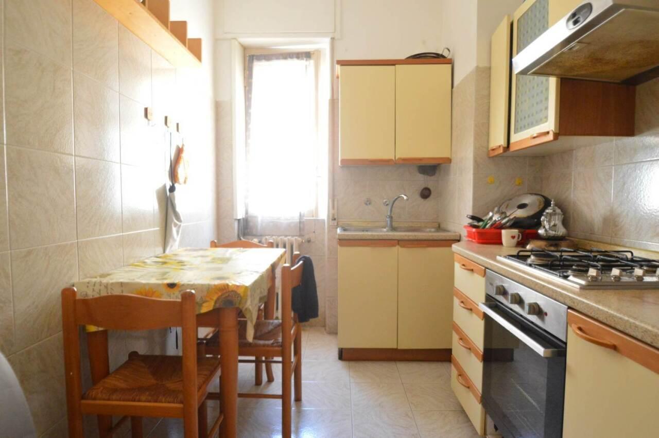 appartamento in vendita a Rozzano in zona Quinto Stampi