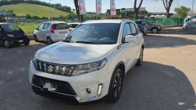 SUZUKI Vitara Elettrica/Benzina 2021 usata, Macerata