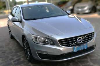VOLVO V60 Diesel 2017 usata, Mantova