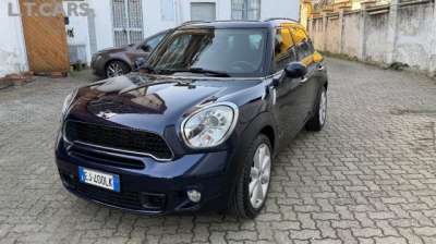 MINI Countryman Benzina 2011 usata, Torino