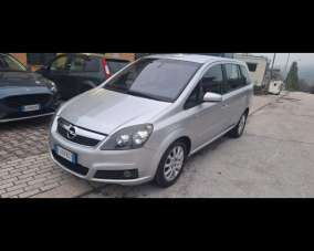OPEL Zafira Benzina/Metano 2006 usata, Macerata