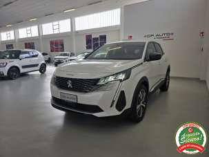 PEUGEOT 3008 Benzina 2024 usata, Catania