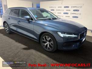 VOLVO V60 Elettrica/Diesel 2023 usata, Padova