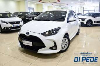 TOYOTA Yaris Elettrica/Benzina 2023 usata, Matera