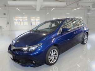 TOYOTA Auris Elettrica/Benzina 2016 usata, Milano