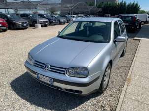 VOLKSWAGEN Golf Benzina 2002 usata, Pavia VOLKSWAGEN Golf Benzina 2002 usata, Pavia