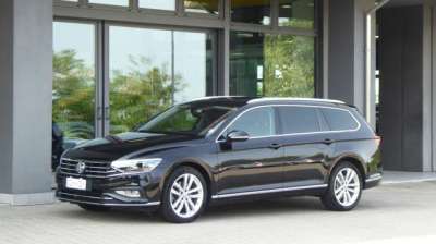VOLKSWAGEN Passat Variant Diesel 2019 usata, Reggio Nell'Emilia