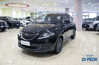 LANCIA Ypsilon Elettrica/Benzina 2023 usata, Matera