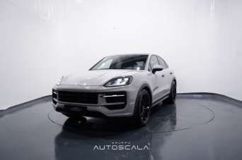 PORSCHE Cayenne Benzina 2025 usata, Napoli